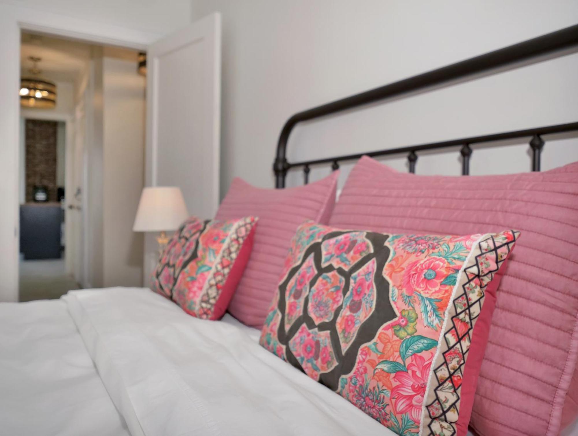 Deck View Of Hudson River & Mt Beacon / Boho Suite Нюбърг Екстериор снимка